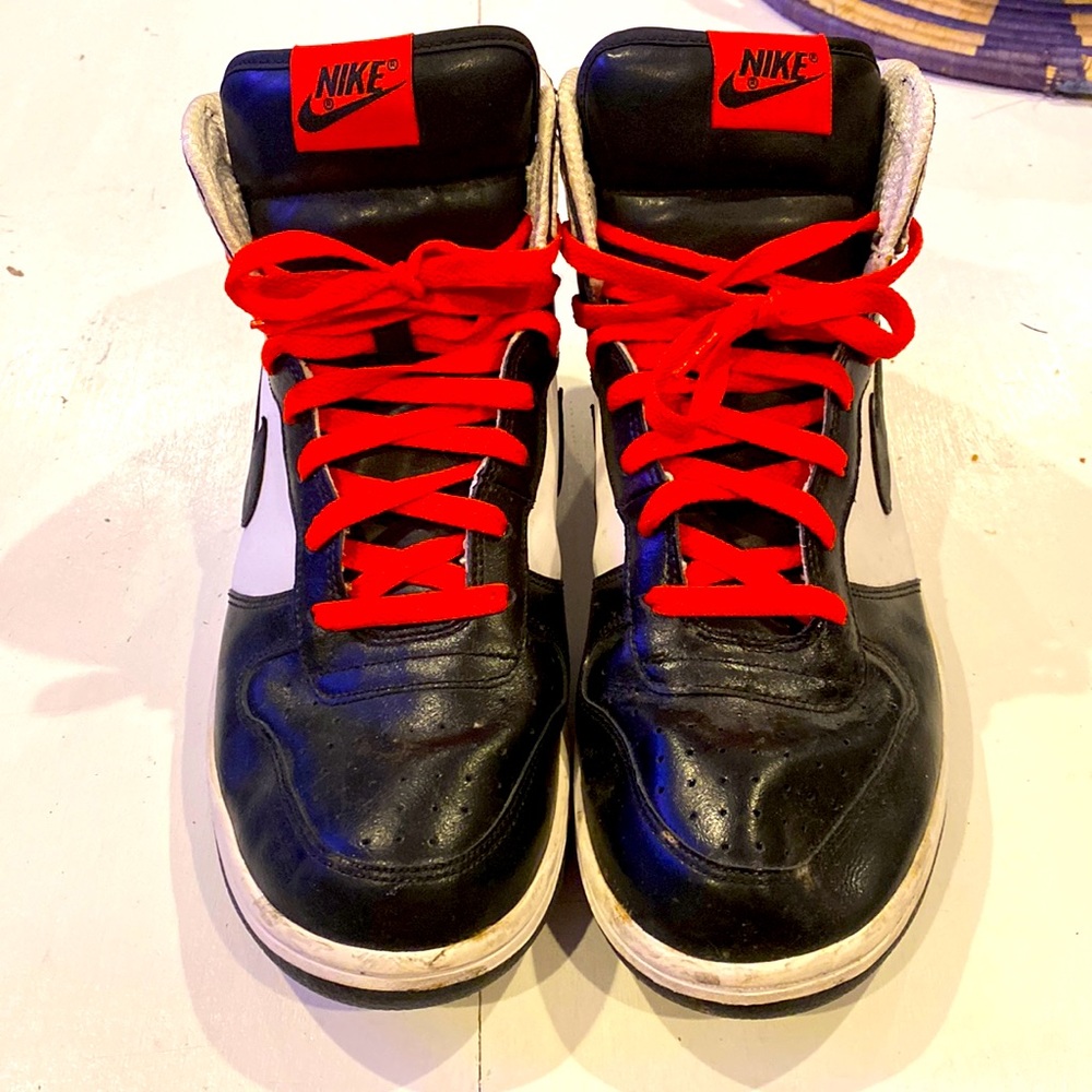 Black & Red men’s Nike - Picture 1 of 5